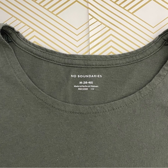 No boundaries green t-shirt - Picture 5 of 7